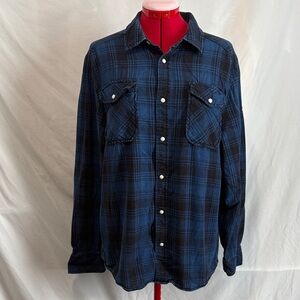 Casual Navy Plaid Button-Down Shirt